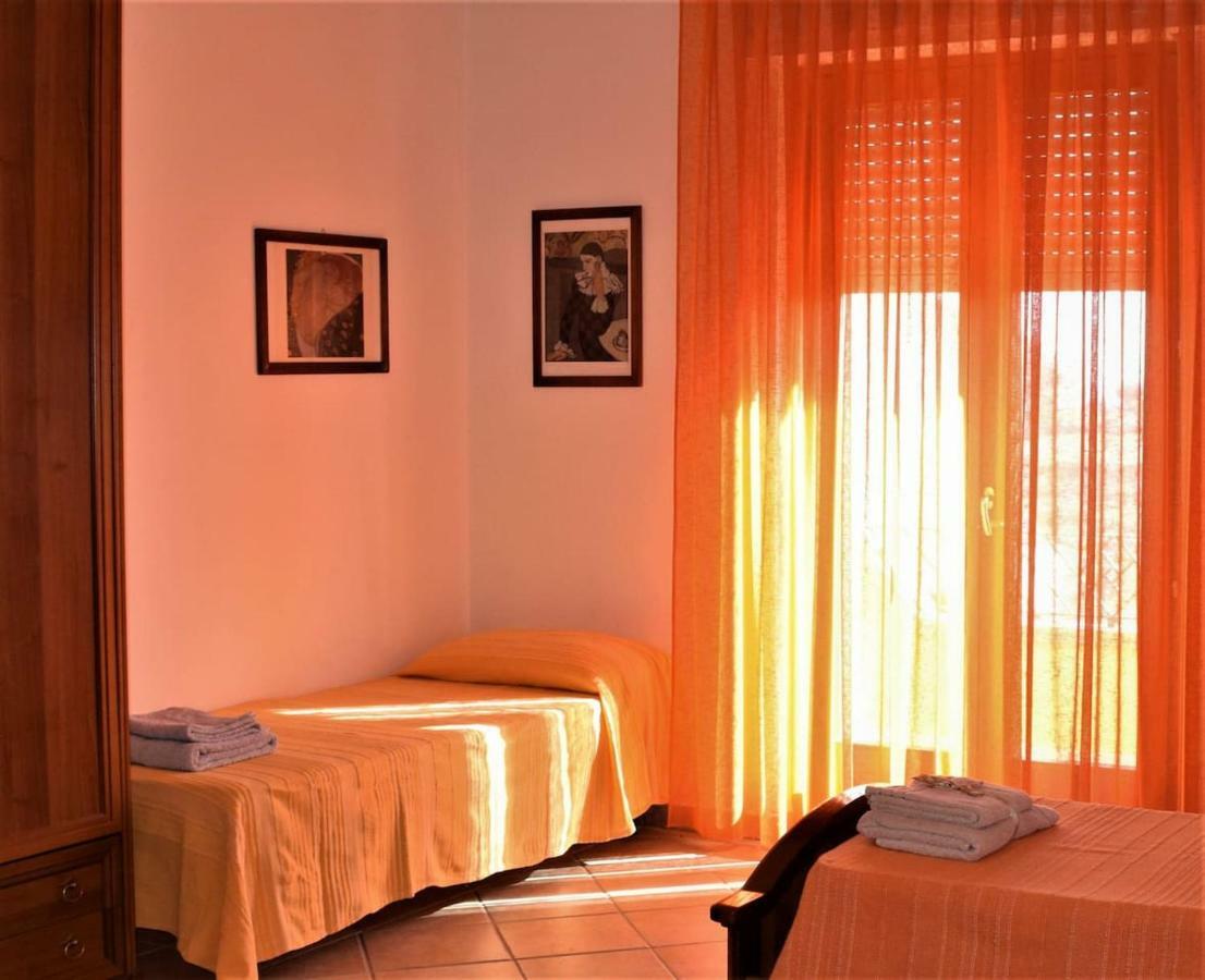 La Casa Del Viaggiatore Codrongianos Kültér fotó